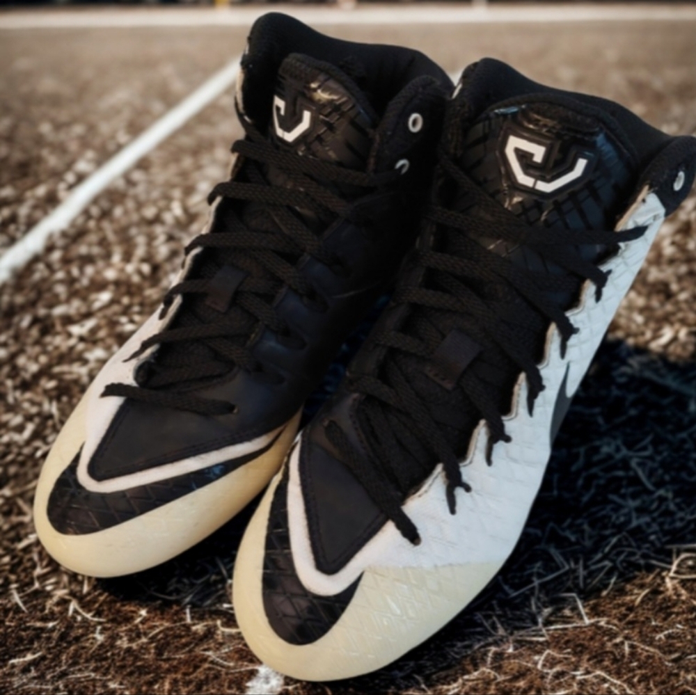 Nike Men's CJ Strike 3 Cleats White/Black Size 8.5 M US